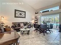 166 Woodcreek Dr N — Photo 3