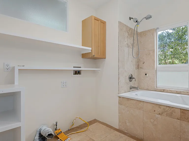 Laundry Room Hookups In Bath 2