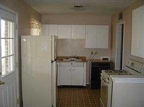 3rd image of 5707 Lexington Dr