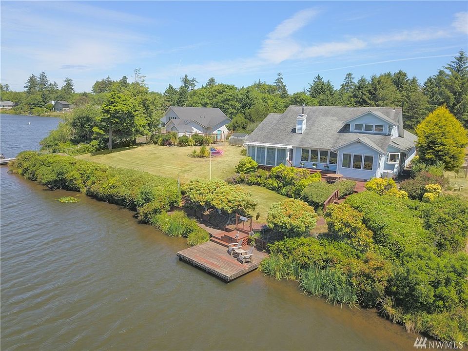 1st image of 278 Overlake St NE