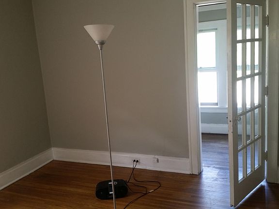 4th image of 312 Sterling Ave