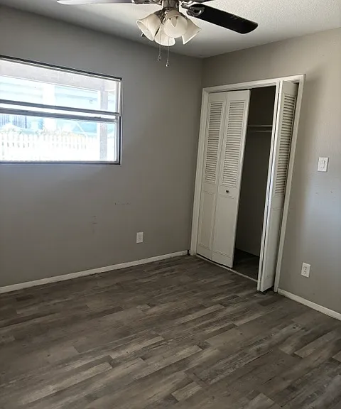 1470 W Houston Ave — Photo 6