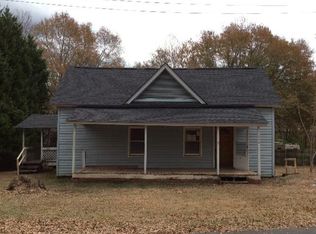 126 Moore St, Central, SC 29630
