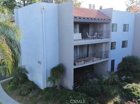 242 E Fern Ave APT 103, Redlands, CA 92373