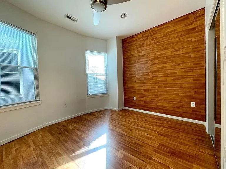 120 S 46th St #2B — Photo 15