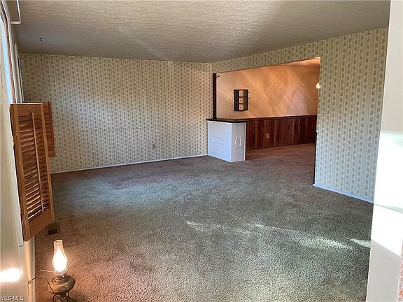 2nd image of 955 Oakbrooke Dr