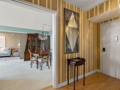 250 Hammond Pond Pkwy APT 910S, Newton, MA, 02467