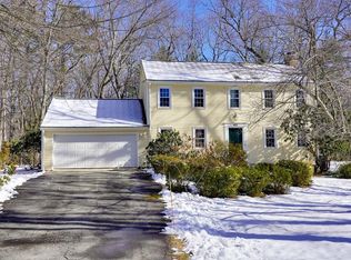 407 Autumn Ln, Carlisle, MA 01741