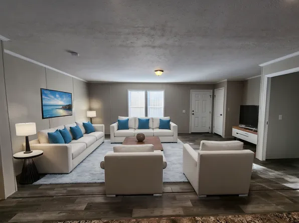 3726 Birch St, Clarkston, MI 48348