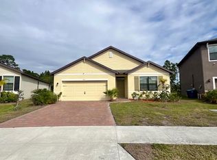 915 Remington Green Dr SE, Palm Bay, FL 32909