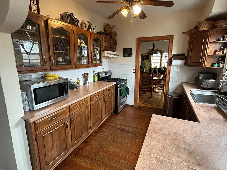 329 E Chester St #2 — Photo 9
