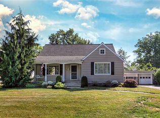 2811 Wellington Rd, Erie, PA 16506