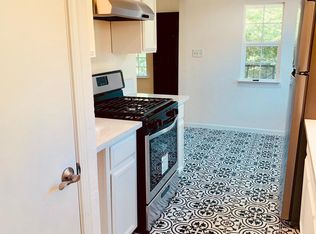 2557 33rd St, Sacramento, CA 95817