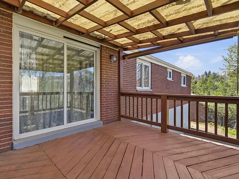 1149 Jefferson Rd — Photo 14