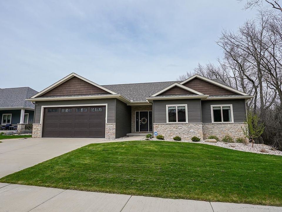 1st image of 2024 Meadow Dr