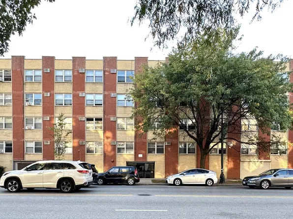 6830 N Sheridan Rd, Chicago, IL