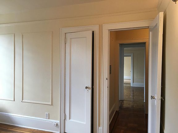 5th image of 9402 218th St