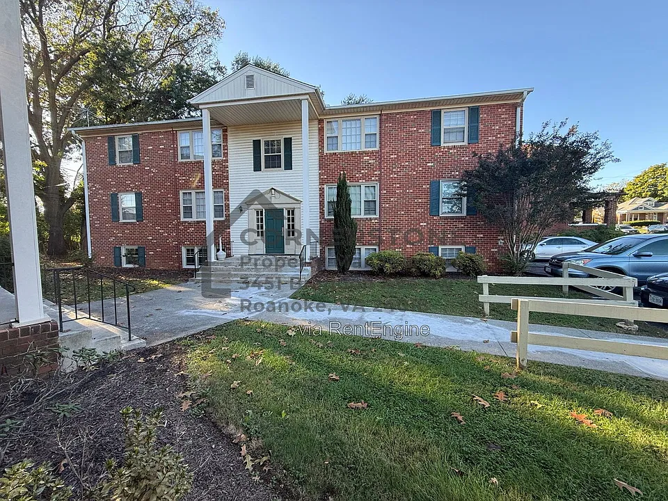 2020 Brandon Ave SW #1