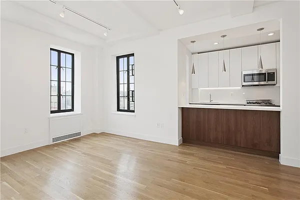 Sold by Time Equities, Inc. | media 9