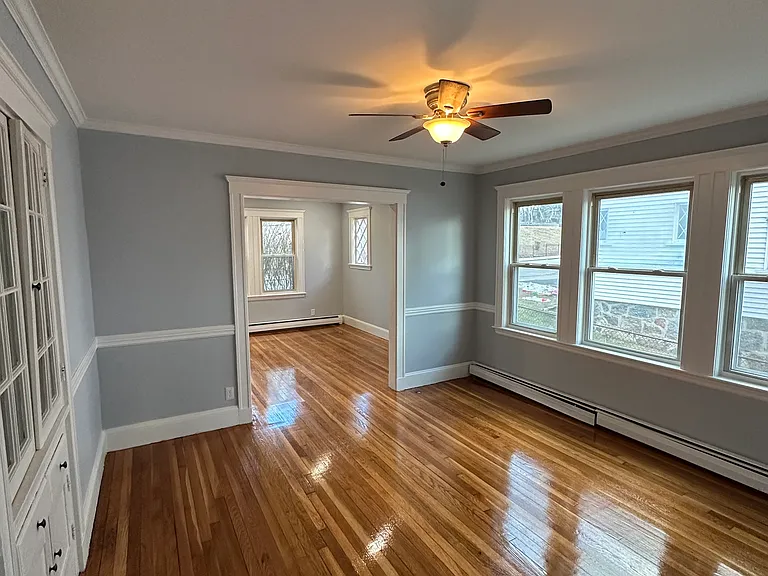 46-48 Baker St #1 — Photo 7