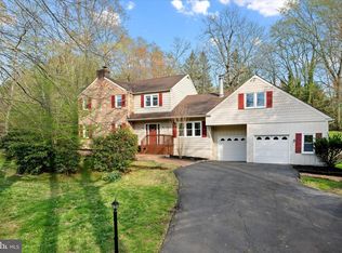 15 Covered Bridge Ln, Newark, DE 19711