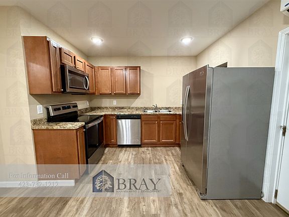 3rd image of 1136 1st St #4