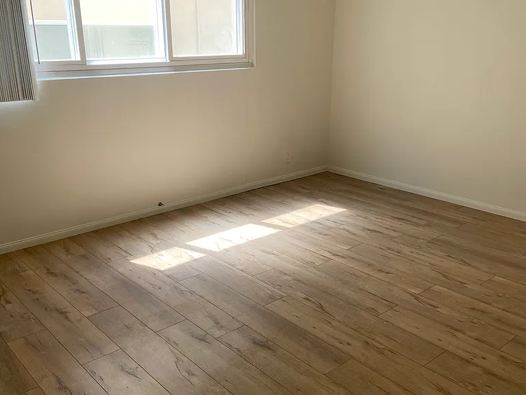 7733 Saint Bernard St — Photo 12