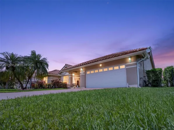 16203 NW 8th Dr, Pembroke Pines, FL 33028