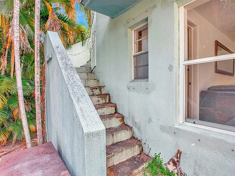 1523 Dewey St — Photo 38
