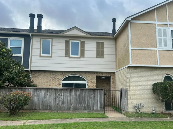 10711 Sandpiper Dr, Houston, TX 77096