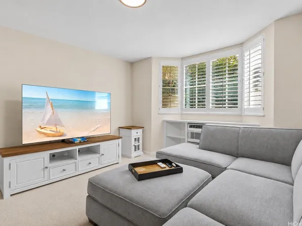 1800 Kaioo Dr APT C303, Honolulu, HI 96815