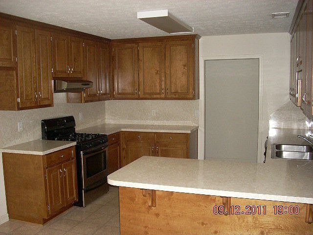 2nd image of 1452 Lee Road 154