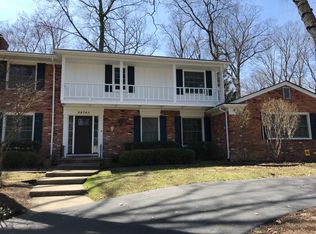32761 Friar Tuck Ln, Beverly Hills, MI