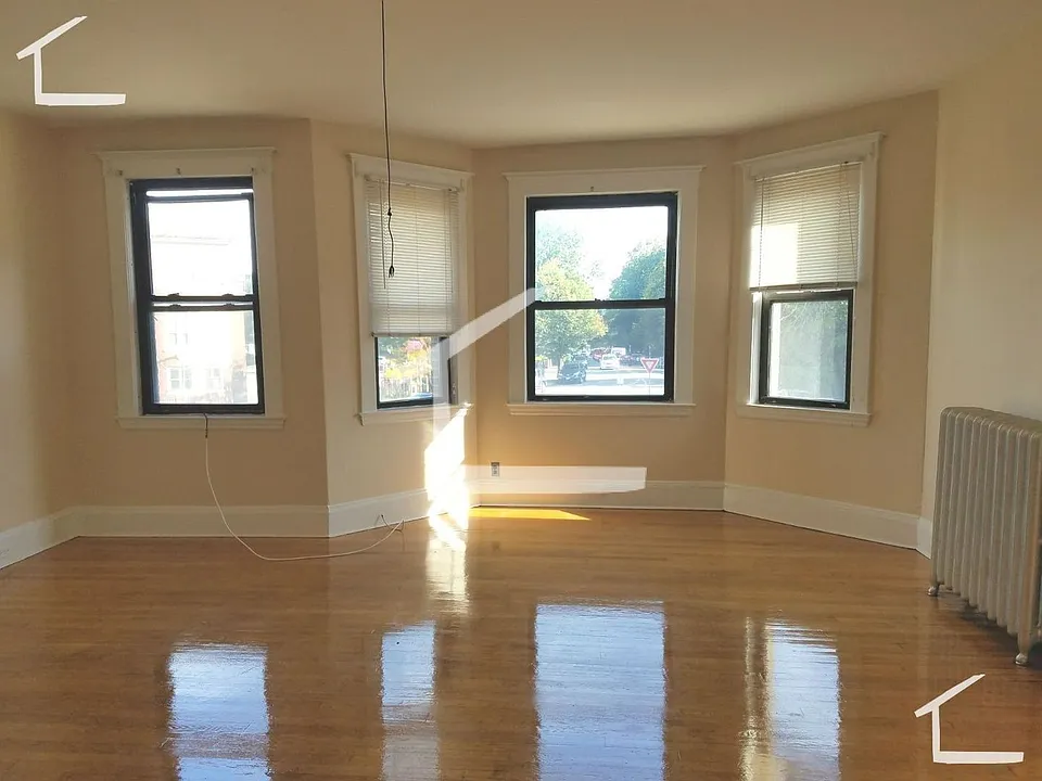 215 Chestnut Hill Ave #13