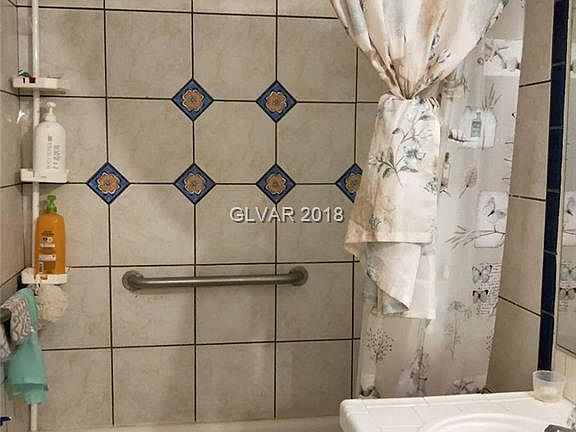 5th image of 9270 Casa Christina Ln