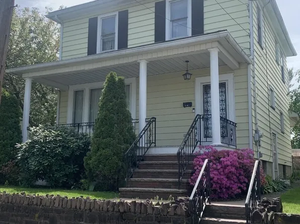 42 W Division St, Hanover Township, PA 18706