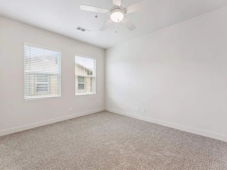 Casa Lago Eastlake — Photo 18