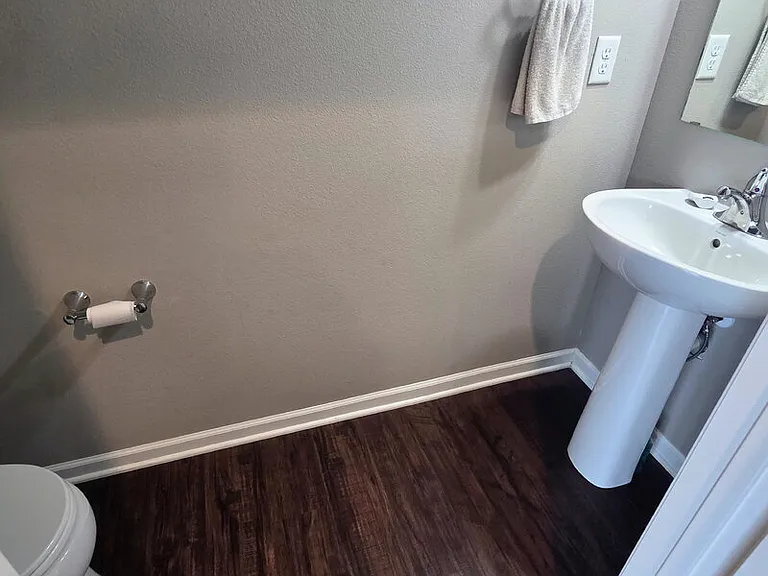 2316 Hazeltine Pl — Photo 12