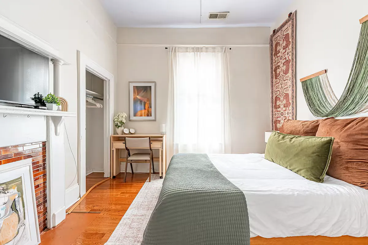 2 bed, 1100 sqft, $3,000 — Photo 3