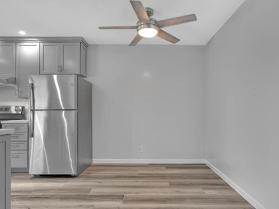 1st image of 913 Victor Ave APT 4