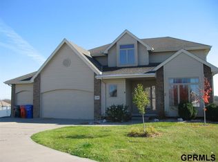 11839 S 49th St, Papillion, NE 68133