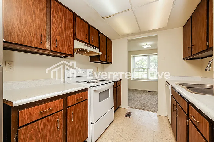 5664 Troy Villa Blvd — Photo 6