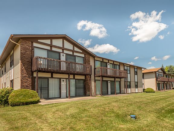 2nd image of 19215 Elm Dr Unit 147