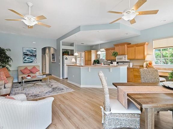 4th image of 8508 Via Lungomare Cir Unit 202