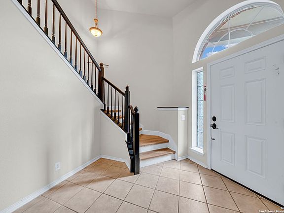 2nd image of 7830 Beechnut Oak