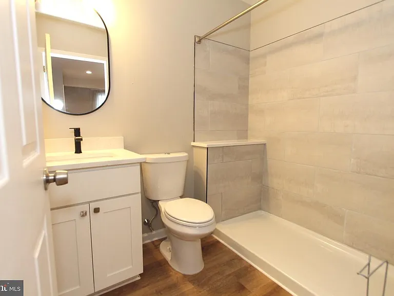 1807 Parkview Ave — Photo 17