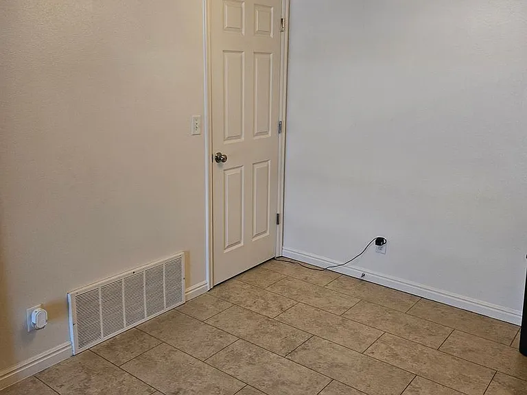 1477 S 430 W — Photo 4