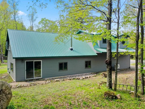 N9968 Hemlock Rd, Birnamwood, WI 54414