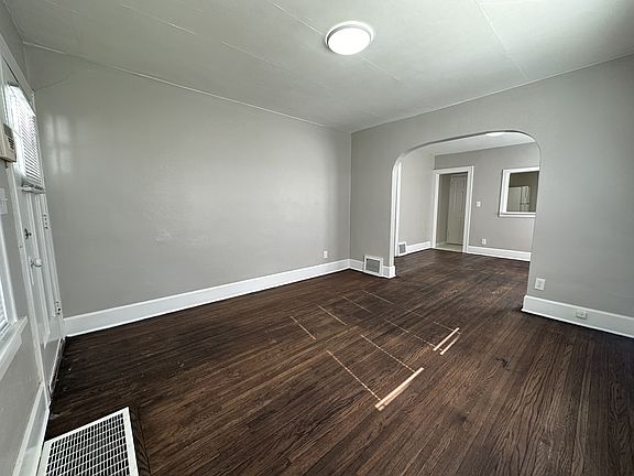 4th image of 2015 N Church St #2