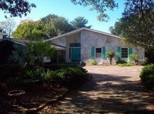 235 Lakeshore Dr, Pawleys Island, SC 29585